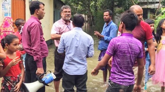 ডিএমএফ–চিকিৎসক দ্বন্দ্ব ও ডা. শাফীর মন্তব্য সম্পর্কিত স্বাস্থ্যসেবা কাঠামোর প্রতীকী ছবি।
